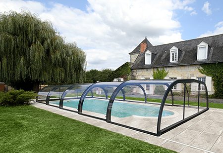 Abri de piscine Rénoval semi-haut technologie confort - Beaufort en Vallée 49