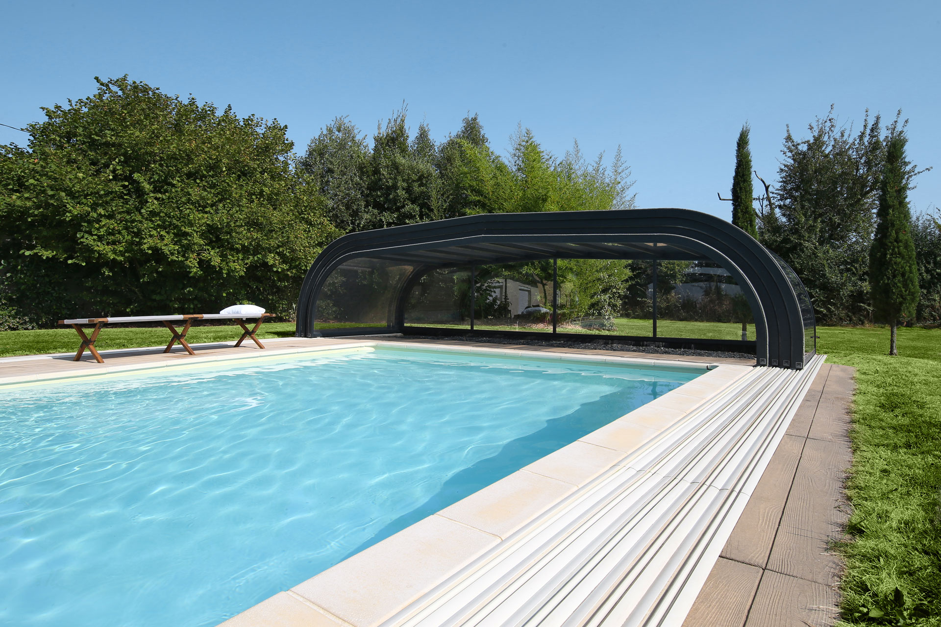 Abri de piscine mi-haut Rénoval