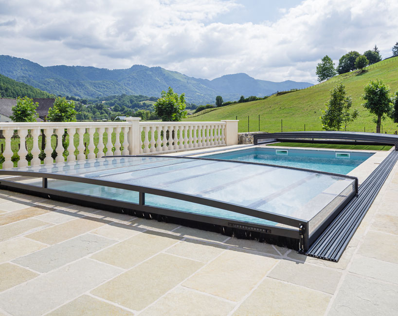 Abri piscine semi-plat Confort - piscine 5 x 10 m