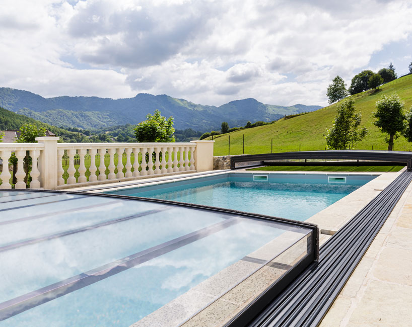 Abri piscine semi-plat Confort - piscine 5 x 10 m