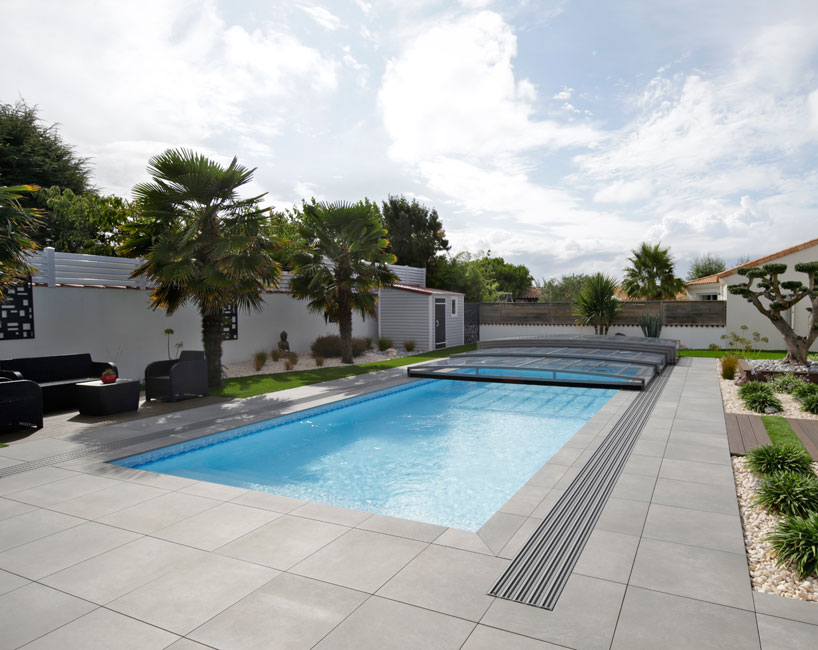 Abri piscine semi-plat Confort - piscine 4 x 8 m